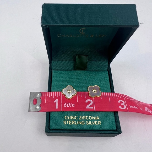 CHARLOTTE & LEXI, WOMENS STERLING SILVER, CLOVER EARRINGS WITH CUBIC ZIRCONIA - Picture 8 of 16